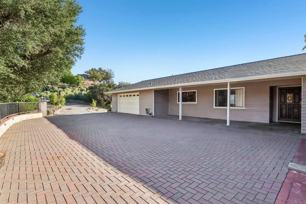 Photo of 39339 De Luz Road