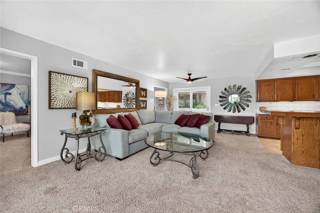 Photo of 2388 Temescal