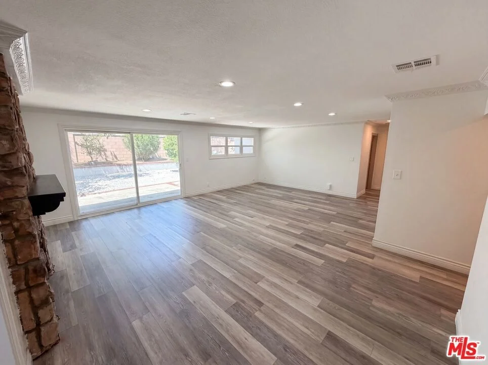 Photo of 1007 E Citrus Edge Street