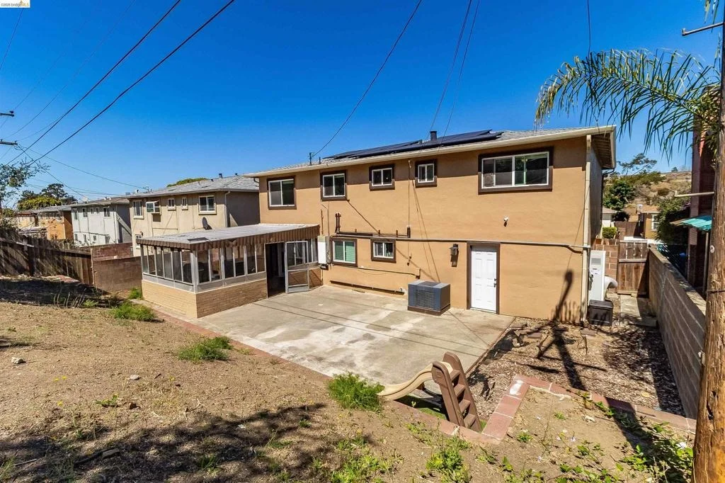 Photo of 335 Pepper Dr