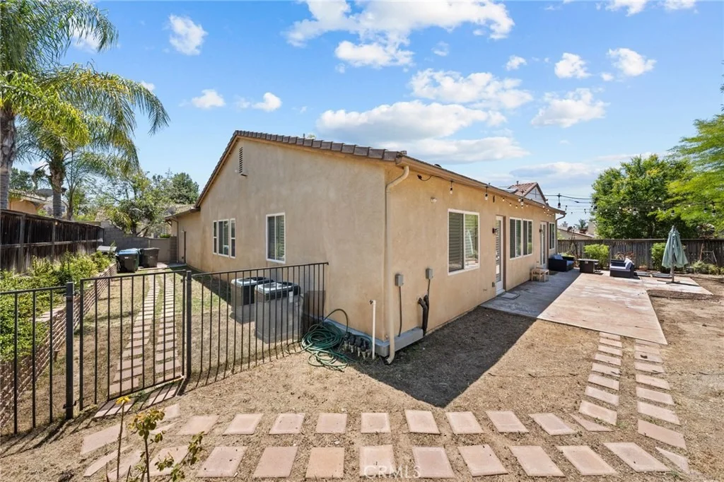 Photo of 31704 Pepper Tree