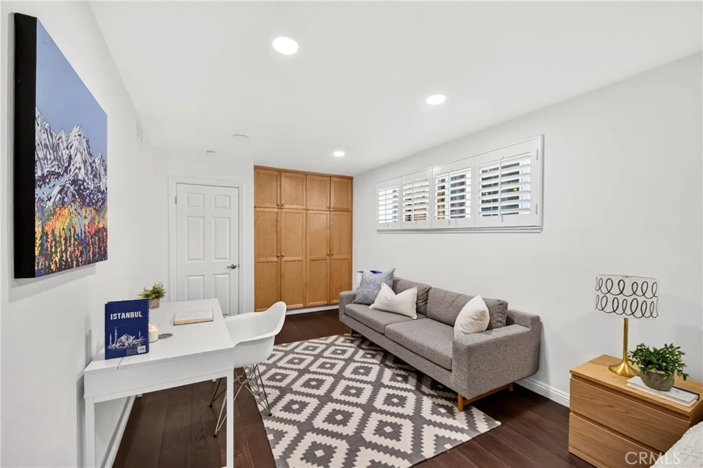 Photo of 2217 Serrano Place
