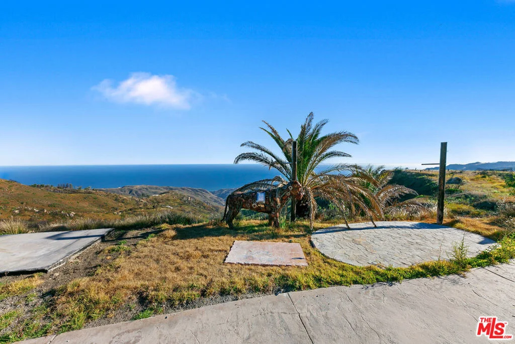 Photo of 23010 Saddle Peak Road