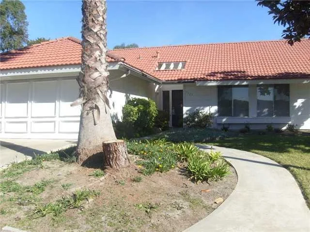 Photo of 7925 Los Pinos Circle