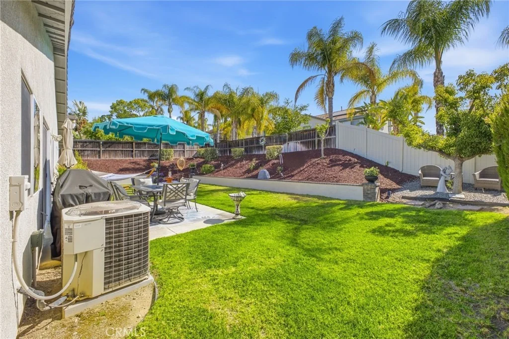 Photo of 3966 Bennett