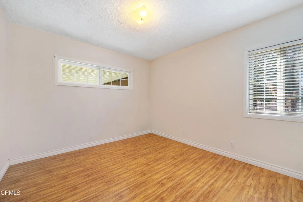 Photo of 6940 Bellclaire Street