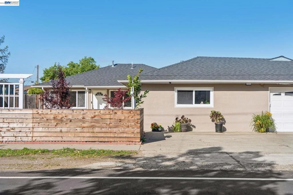 Photo of 417 Maitland Dr
