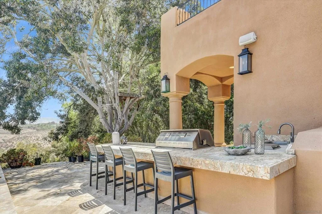 Photo of 6102 Avenida Alteras