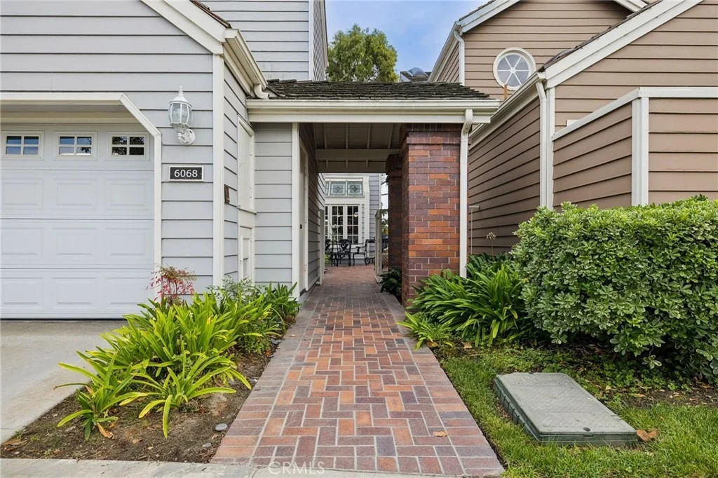 Photo of 6068 Avenida De Castillo
