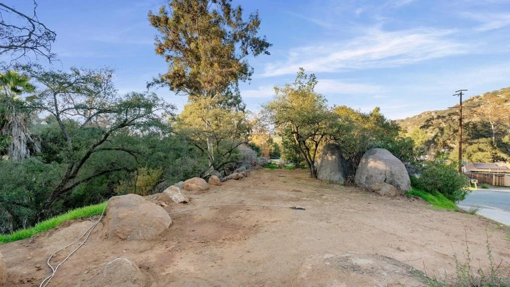 Photo of 1165 Midway Dr