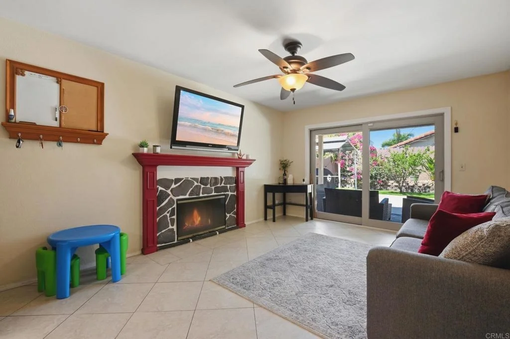 Photo of 216 Ocotillo Place