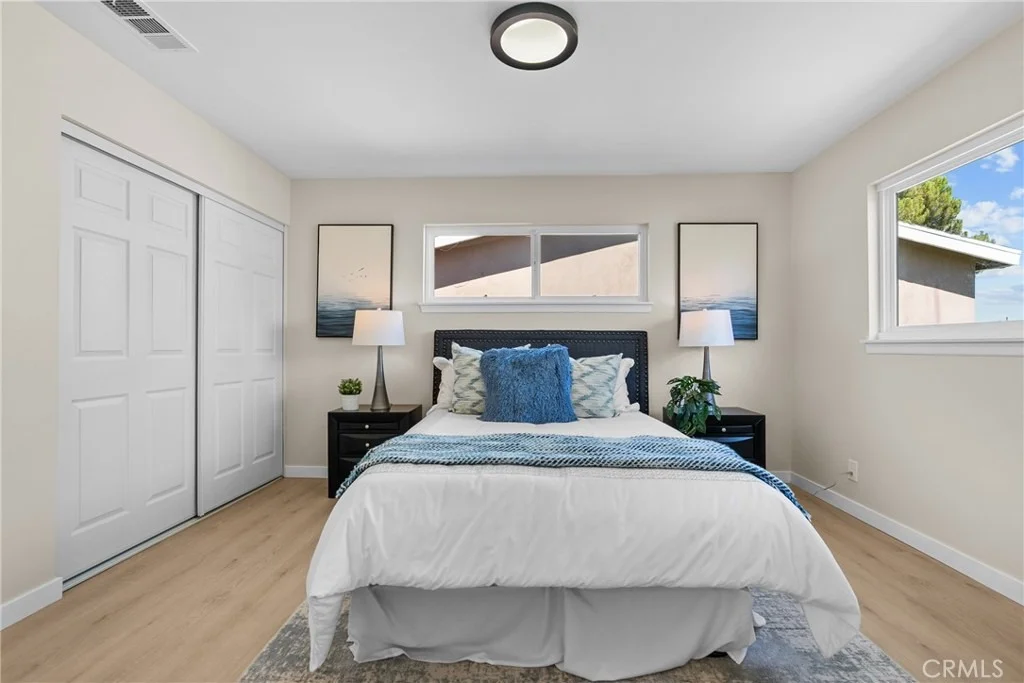 Photo of 512 E Lingard