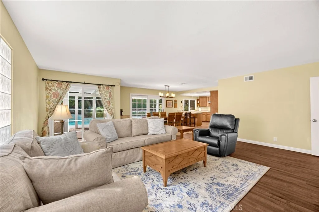Photo of 1375 Beechwood Drive