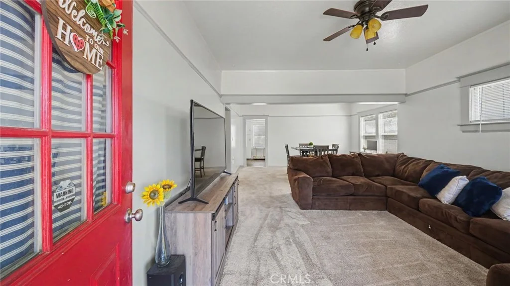 Photo of 115 W 19th