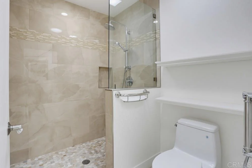 Photo of 1692 Avenida Oceano