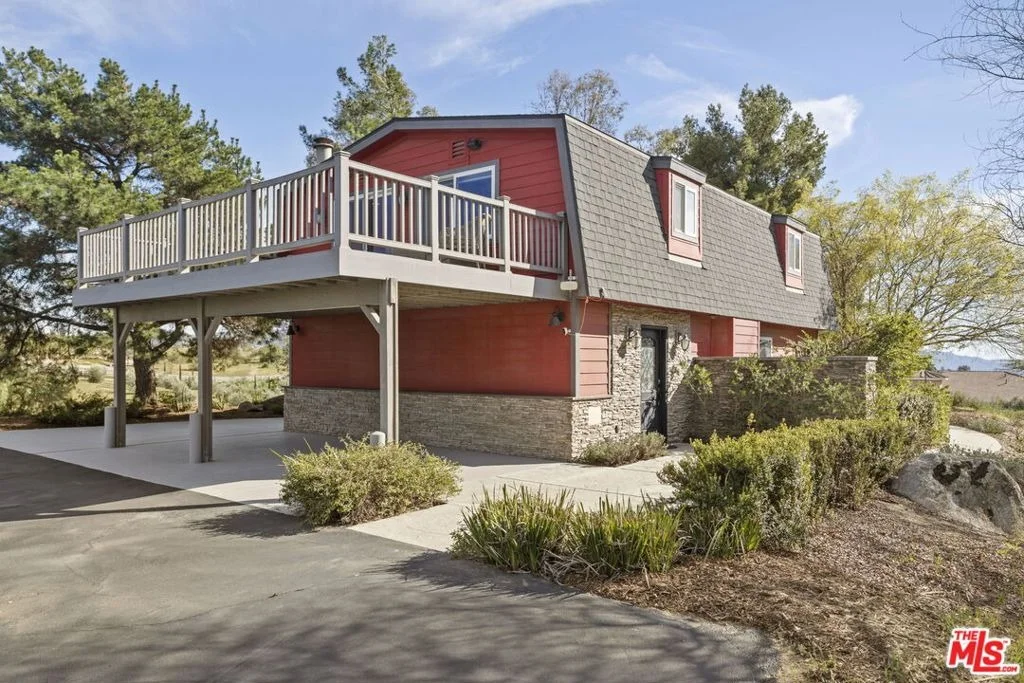 Photo of 36880 E Benton Road