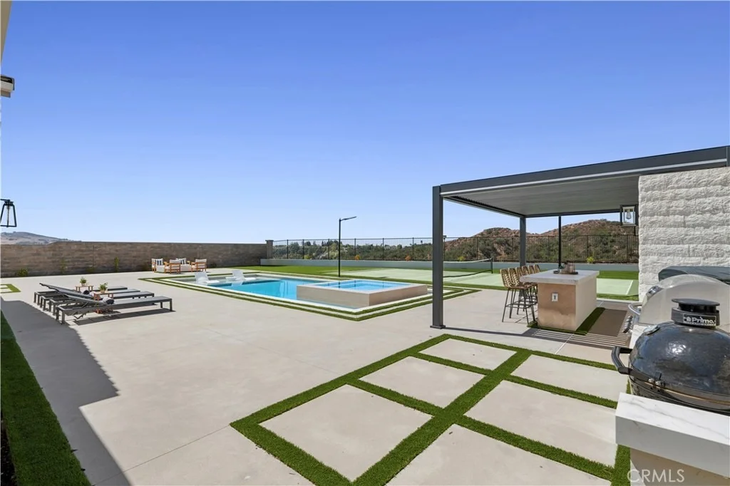 Photo of 18411 Boulder Bluff