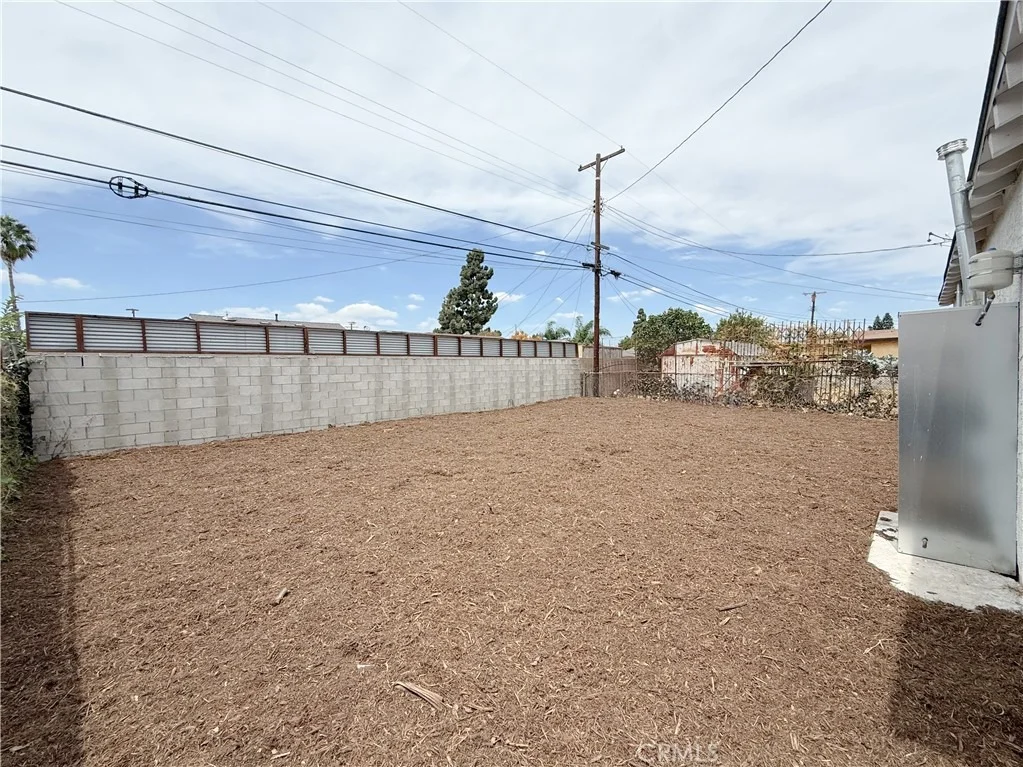 Photo of 213 N Broadacres Avenue