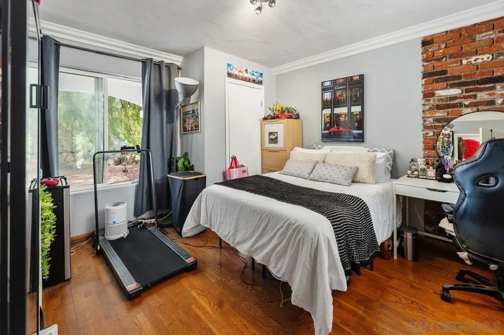 Photo of 4525 Avocado Blvd