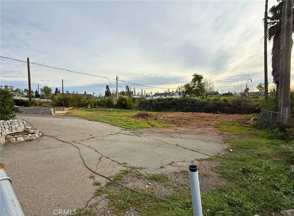 Photo of 5564 & 5556 Foster Road