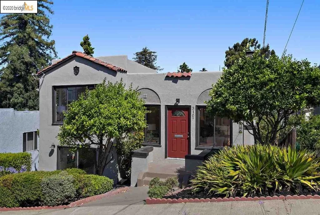 Photo of 3107 Maxwell Ave
