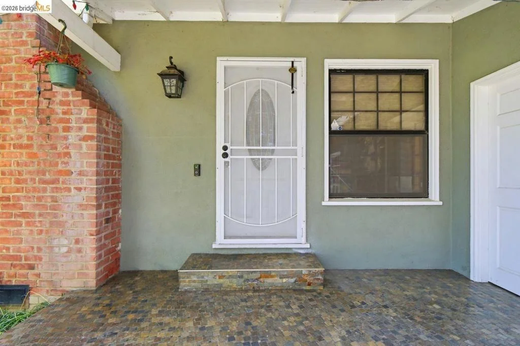 Photo of 209 Fleming Ave