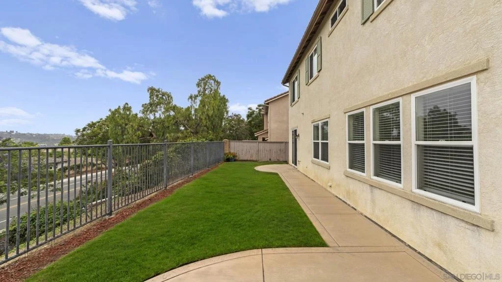 Photo of 6021 Paseo Carreta