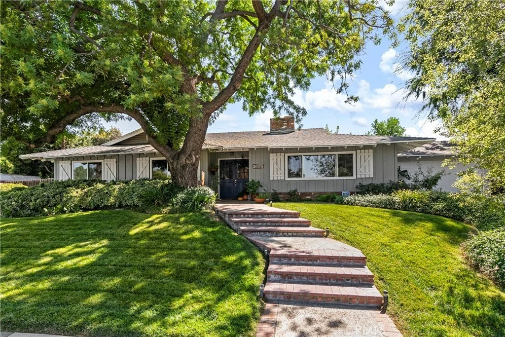 Photo of 1930 Benedict Avenue