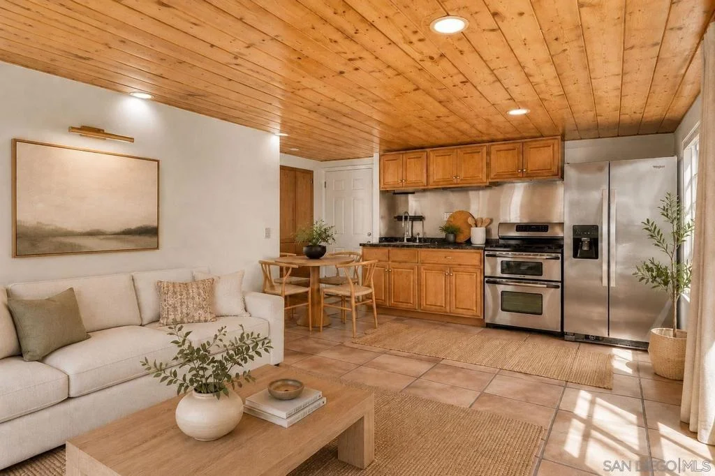 Photo of 12426 Royal