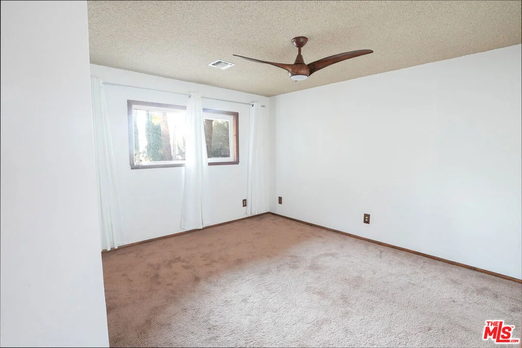 Photo of 42060 Parkmont Drive