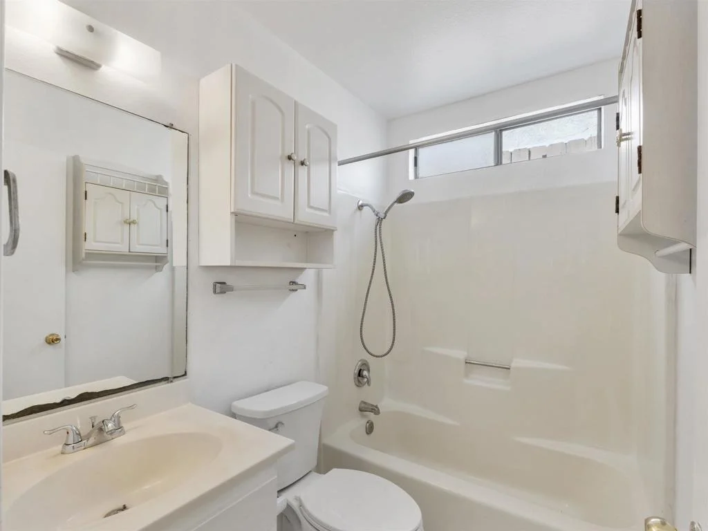 Photo of 1521 Temple Heights Drive