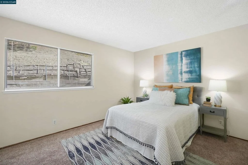 Photo of 2506 Henry Ave