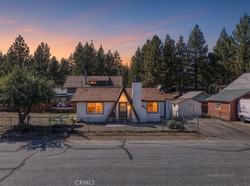 Photo of 753 Elysian