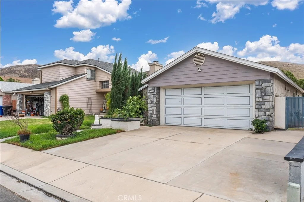 Photo of 14131 Long View