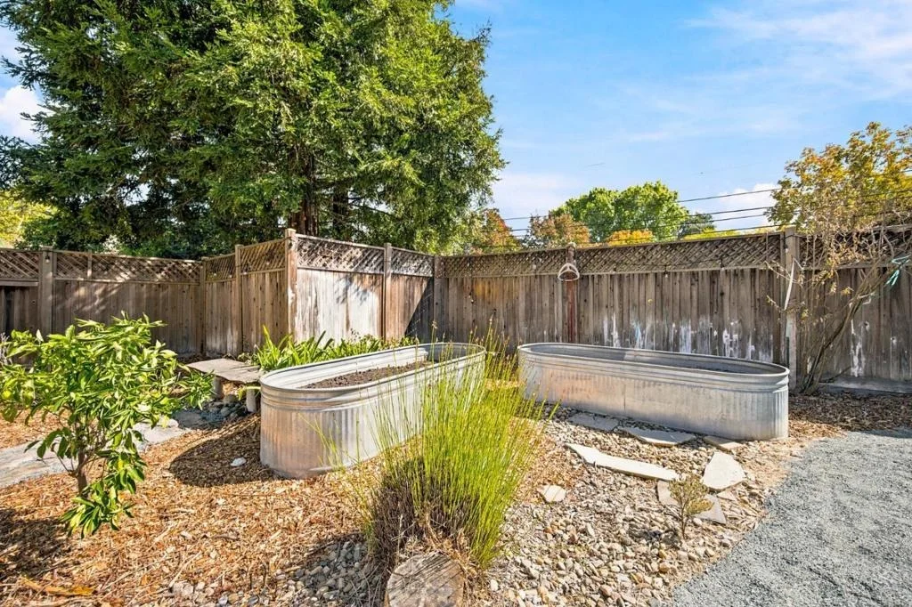 Photo of 195 Pleasant Valley Drive