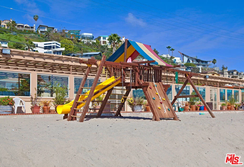 Photo of 21465 Pacific Coast Highway