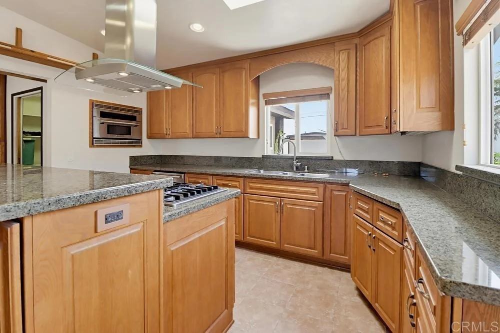 Photo of 737 Hemlock Avenue