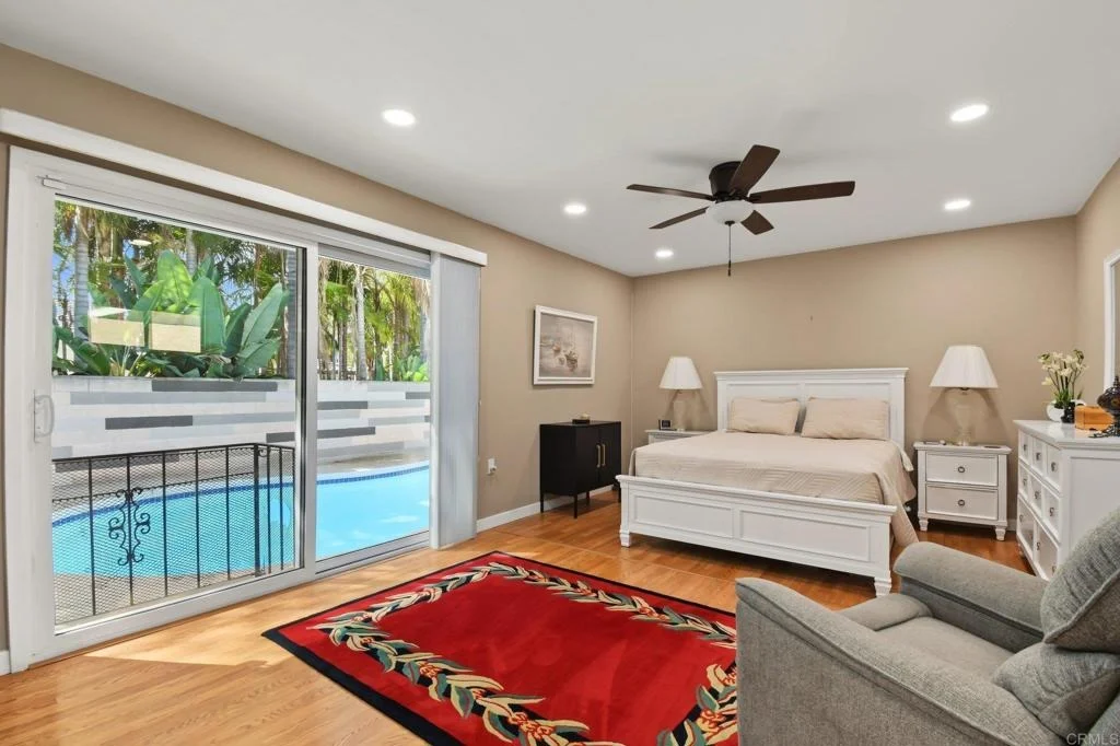 Photo of 318 Rose View Place