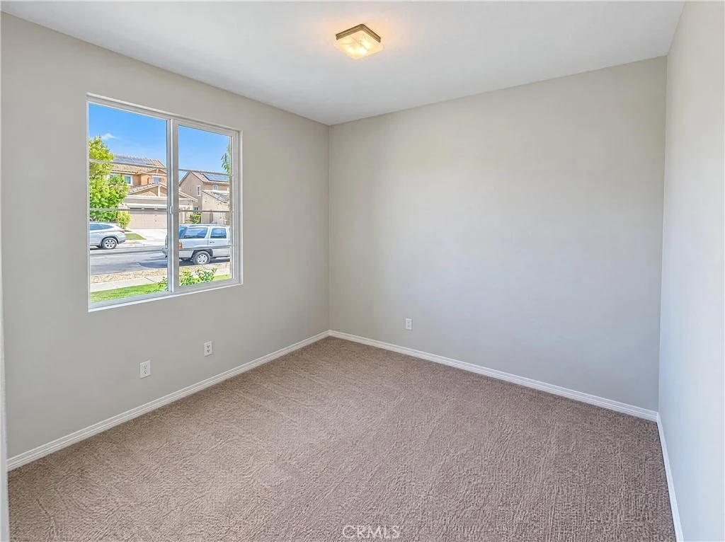 Photo of 31585 Chamise