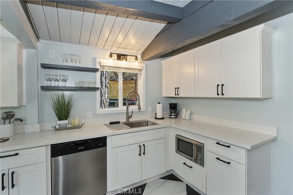 Photo of 580 Lucerne Drive