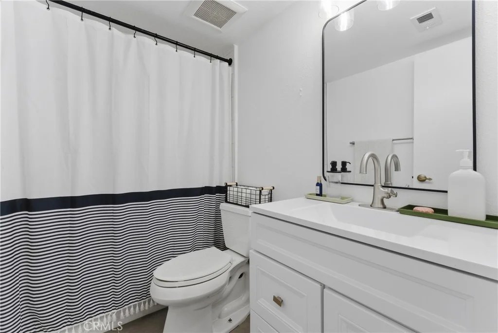 Photo of Unit D at 1307 Shadow Lane