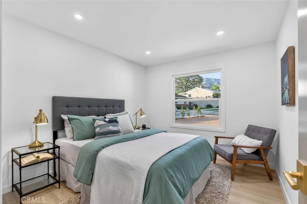 Photo of 6433 Creemore Lane