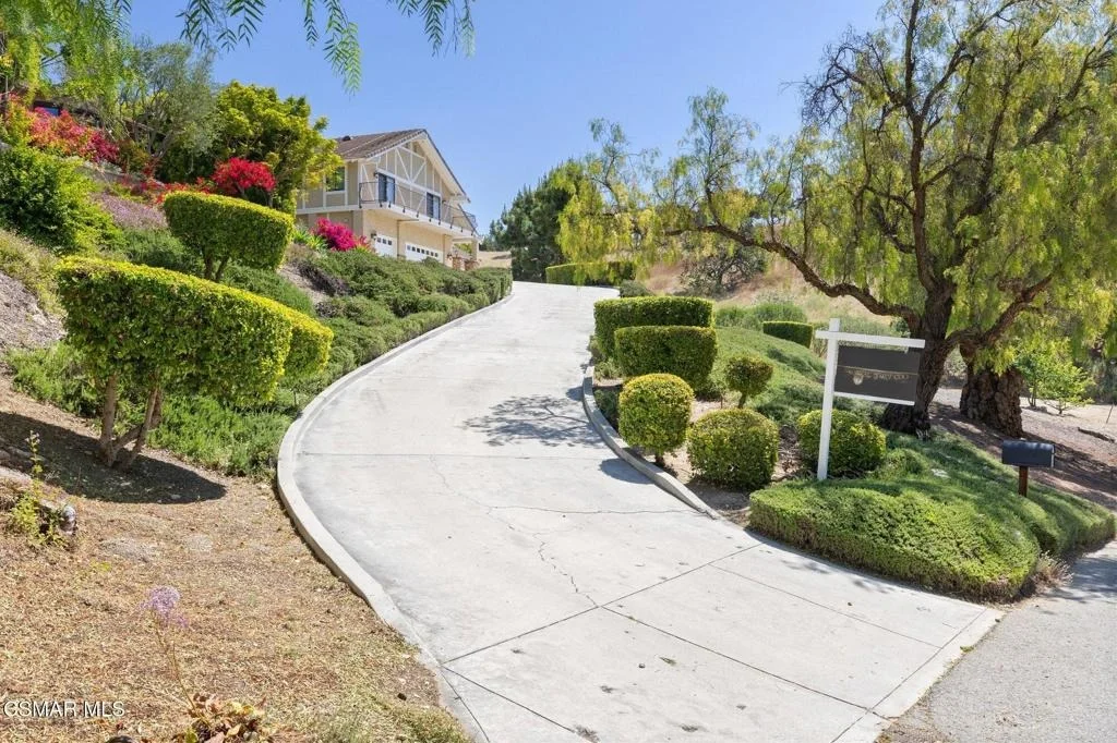 Photo of 554 Lone Oak Drive