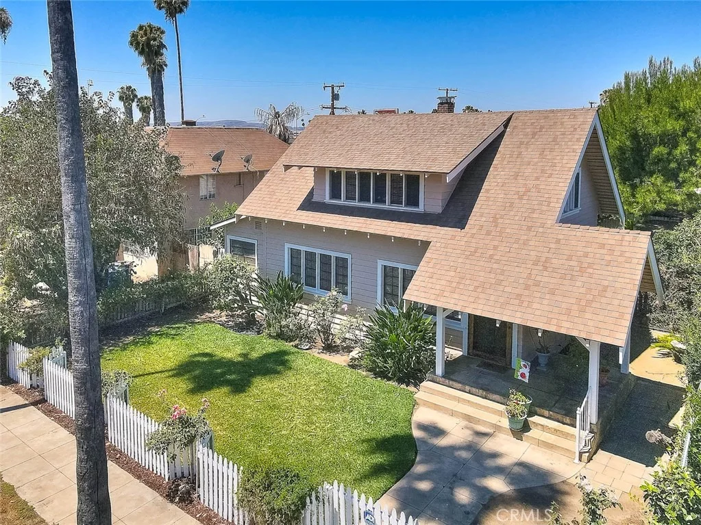 Photo of 563 Claremont