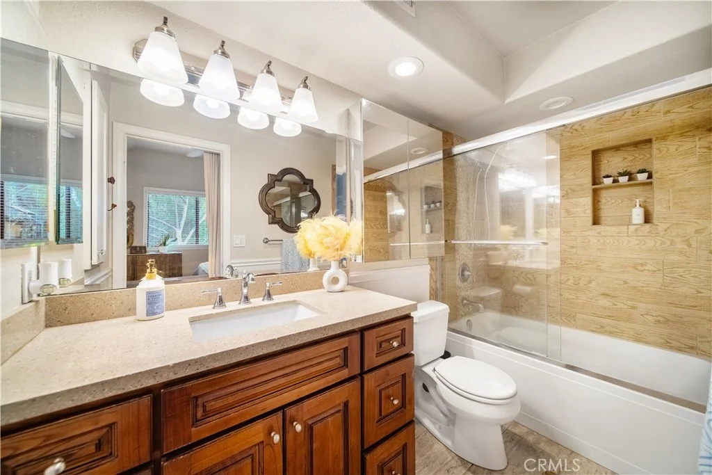 Photo of 2071 Meadow View Lane