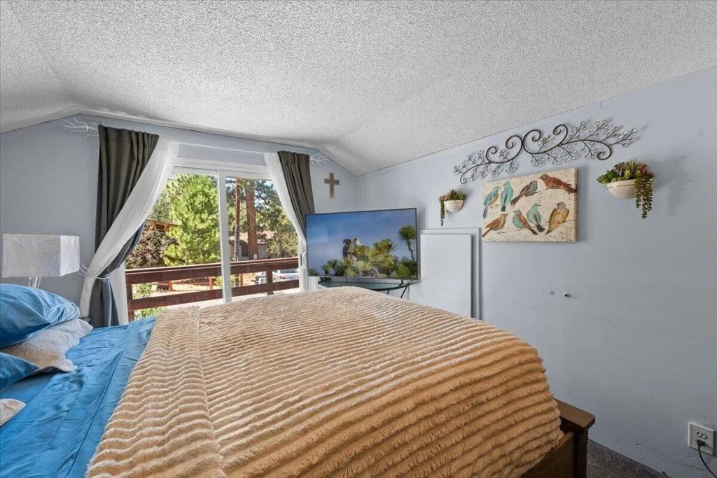 Photo of 819 Holmes Lane