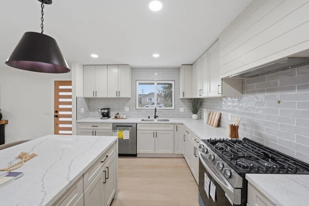 Photo of 3296 Via Bartolo
