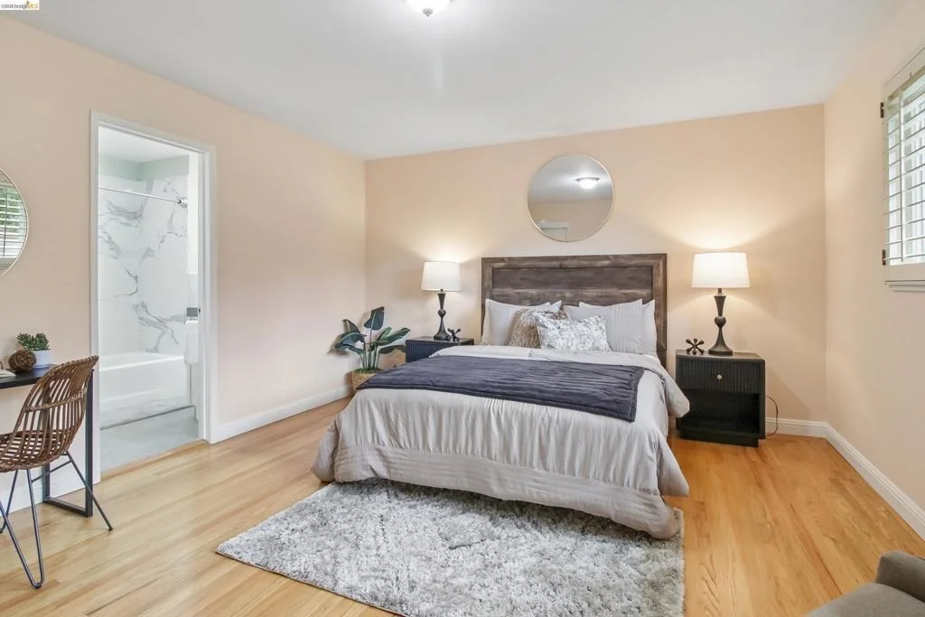 Photo of 1 Woodcrest Cir