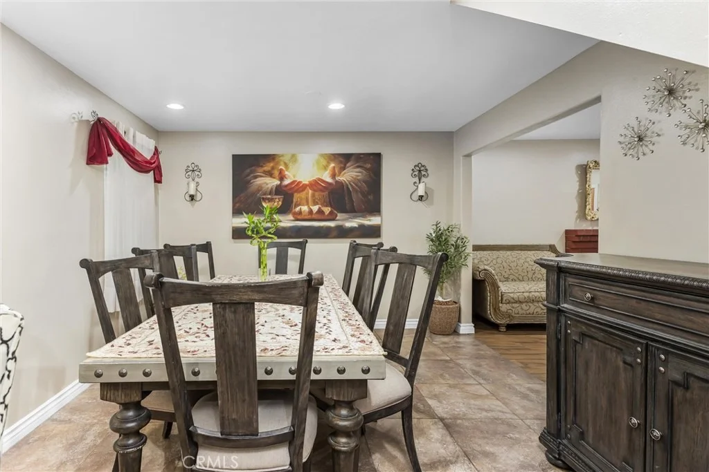 Photo of 1001 Oak Glen