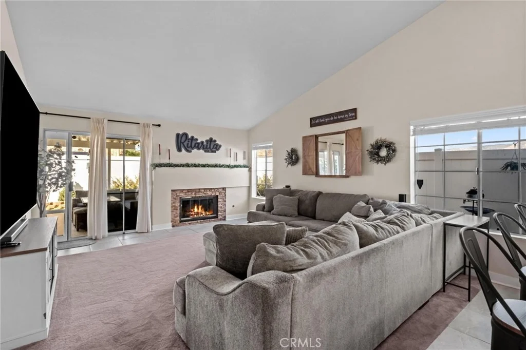 Photo of 10960 Larkspur